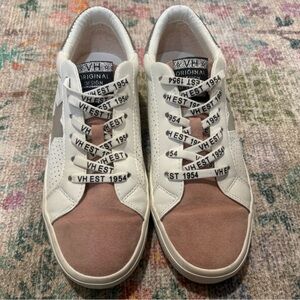 Vintage Havana sneakers